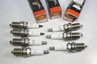 LOT DE 7 BOUGIES MAGNETI MARELLI 7LC...SAAB 900/9000 BMW 518 AUSTIN ROVER SKODA