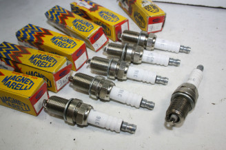 LOT DE 6 BOUGIES MAGNETI MARELLI 9LC...ALPINE A610 3.0 TURBO ALFA 33 75 155 164