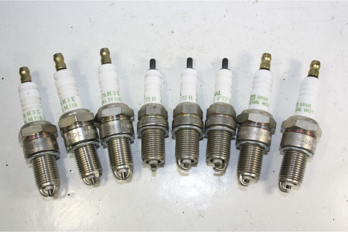 LOT DE 8 BOUGIES SEV MARCHAL DIVERS...AUTOS MOTOS UTILITAIRES DIVER...