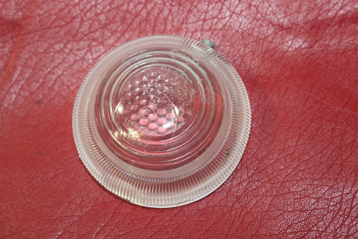 CABOCHON DE FEU DE POSITION HELLA 11786...CAMIONS TRACTEURS ... - T...