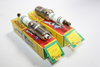 LOT DE 2 BOUGIES BOSCH SUPER H5DC..ALPINE GT RENAULT R5 FUEGO PEUGEOT 104 JAGUAR