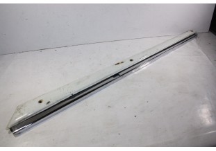 BAGUETTE D'EMBASE DE VITRE ARRIERE DROIT...POUR RENAULT R8 R8S R8 ...