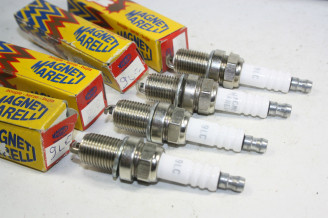 JEU DE 4 BOUGIES MAGNETI MARELLI 9LC...ALFA 33 75 155 164 ALPINE A610 3.0 TURBO