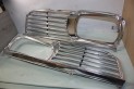 PAIRE DE CALANDRE D/G...RENAULT R16 - Tracauto1950