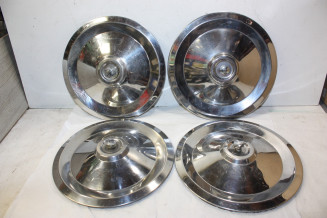 JEU DE 4 ENJOLIVEURS DE ROUE D/255mm...PEUGEOT 204 304 404