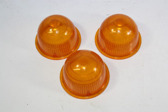 LOT DE 3 CABOCHONS CLIGNOTANT...AUTOS UTILITAIRES CARAVANES DIVERS