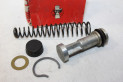 NECESSAIRE DE REPARATION DE MAITRE CYLINDRE D/19mm STOP 4517000...PEUGEOT 104 COUPE BERLINE RENAULT DIV