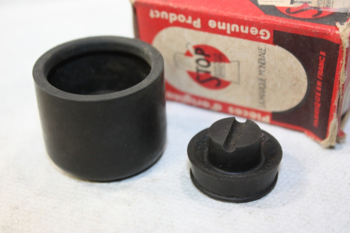 NECESSAIRE DE REPARATION DE CYLINDRE DE ROUE STOP 41224...AUTOS ANC...