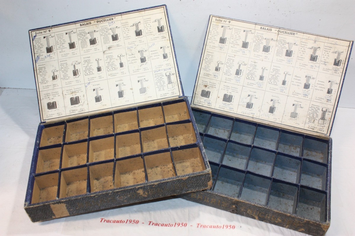 LOT DE 2 COFFRETS GARAGISTE LE CARBONNE LORRAINE POUR CHARBONS DUCE...