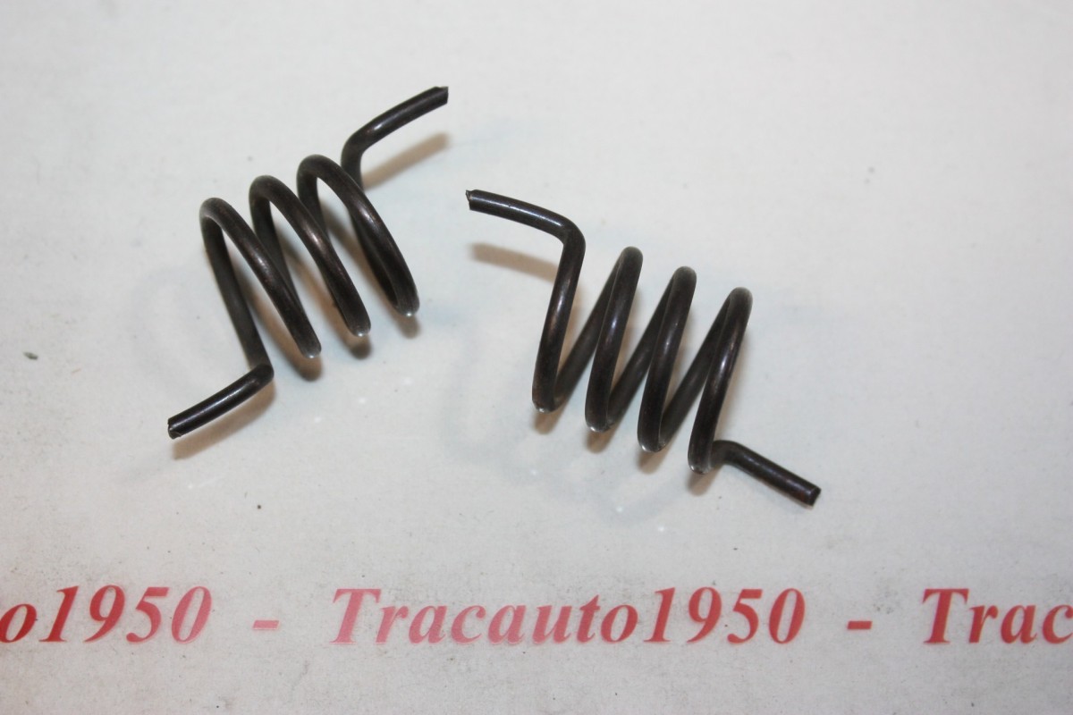 LOT DE 2 RESSORTS DE PEDALE D'ACCELERATEUR ERSA 152...RENAULT KZ 1...