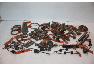LOT DE PIECES DIVERS ERSA...RENAULT NN KJ KZ RY MT et DIVERS - Trac...