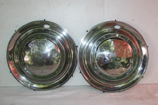 LOT DE 2 ENJOLIVEURS DE ROUE D/380mm...CITROEN DS ID PALLAS