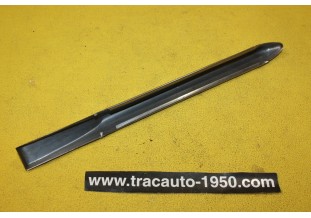 BAGUETTE ENJOLIVEUR DE CARROSSERIE L/260mm...AUTOS ANCIENNES DIVERS