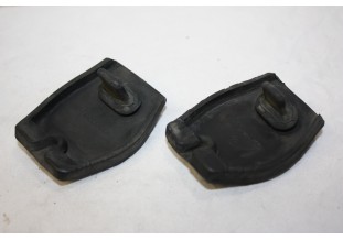 JEU DE 2 CAOUTCHOUC COUVRE PEDALES 65mm x 50mm...RENAULT DIVERS VOIR DESCRIPTIF