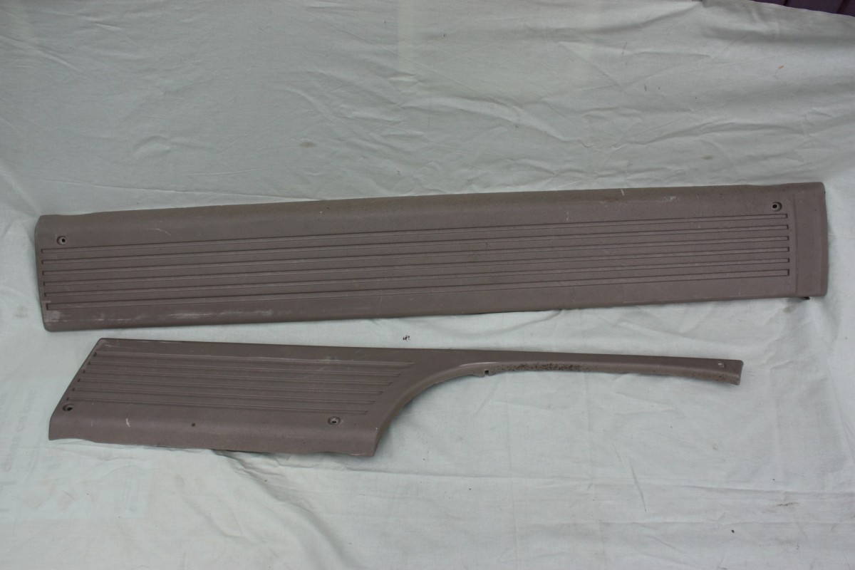 JEU DE BAGUETTES  GAUCHE RENAULT 7700618816...R5 GTL 3 PORTES