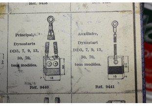 CHARBONS 9440/9441 POUR DYNASTARS RENAULT...RENAULT AVANT GUERRE voir descriptif