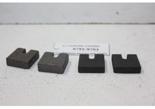 CHARBONS 9792/9793 POUR DYNAMOS DUCELLIER-FORD...FORD AVANT GUERRE voir descriptif