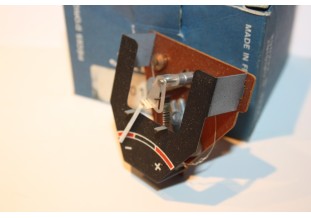 VOLTMETRE DE COMPTEUR JAEGER 301862...PEUGEOT 304 voir descriptif
