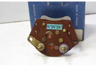 VOLTMETRE DE COMPTEUR 24V JAEGER 094805/02...BERLIET SAVIEM voir descriptif