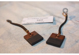 CHARBONS 9441 POUR DYNASTARS RENAULT...POUR RENAULT DIVERS AVANT GUERRE