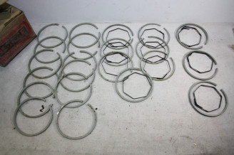 LOT DE SEGMENTS MOTEUR DIVERS D/54,50mm SR...RENAULT 4CV R4 SUPER mot 680 63/67