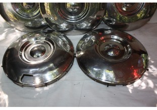 LOT DE 5 ENJOLIVEURS DE ROUE D/355mm...AUTO ANCIENNES COLLECTIONS
