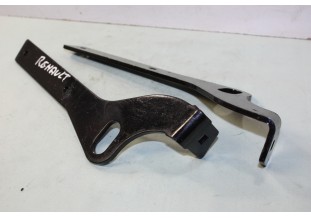 AIRE DE SUPPORTS DE PARE CHOC D/G L/270mm...RENAULT ???