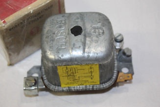 REGULATEUR BOSCH 0190350015 12V...VW 111 à 152 VARIANT KOMBI 1500