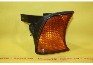 FEU CLIGNOTANT AVANT DROIT HELLA1384034...BMW SERIE 5 E34