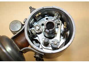 ALLUMEUR DUCELLIER 4296  R259/C33  4 CYLINDRES...RENAULT voir descriptif