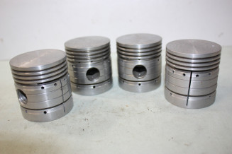 JEU DE 4 PISTONS VENDERVELL Ø 52mm...AUTOS ANCIENNES SIMCA 6