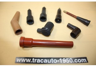 LOT D'EMBOUTS DE BOUGIES...AUTOS MOTOS DIVERS