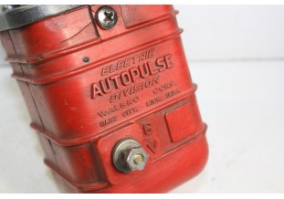 POMPE A ESSENCE ELECTRIQUE AUTOPULSE 6V MODELE 500...PORSCHE 356 550
