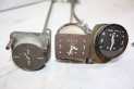 LOT DE 3 MONTRES DE BORD ANCIENNES A RENOVER...AUTOS ANCIENNES