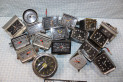 LOT DE MONTRES DE BORD DIVERS...AUTOS ANCIENNES COLLECTION