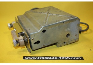 AUTORADIO RECEPTEUR AREL COMMODORE...AUTOS ANCIENNES COLLECTION