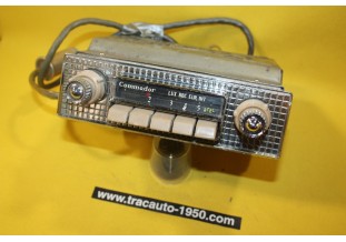 AUTORADIO RECEPTEUR AREL COMMODORE...AUTOS ANCIENNES COLLECTION