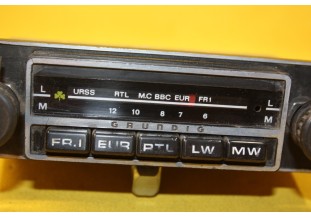 AUTORADIO GRUNDIG URSS 12V...AUTOS VINTAGE COLLECTION