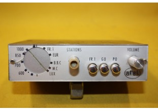 AUTORADIO AREL AR 12V..AUTOS VINTAGE COLLECTION