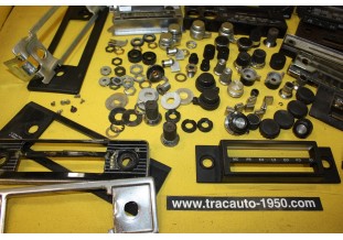 LOT DE PIECES DIVERS POUR AUTORADIO...AUTOS VINTAGE COLLECTION