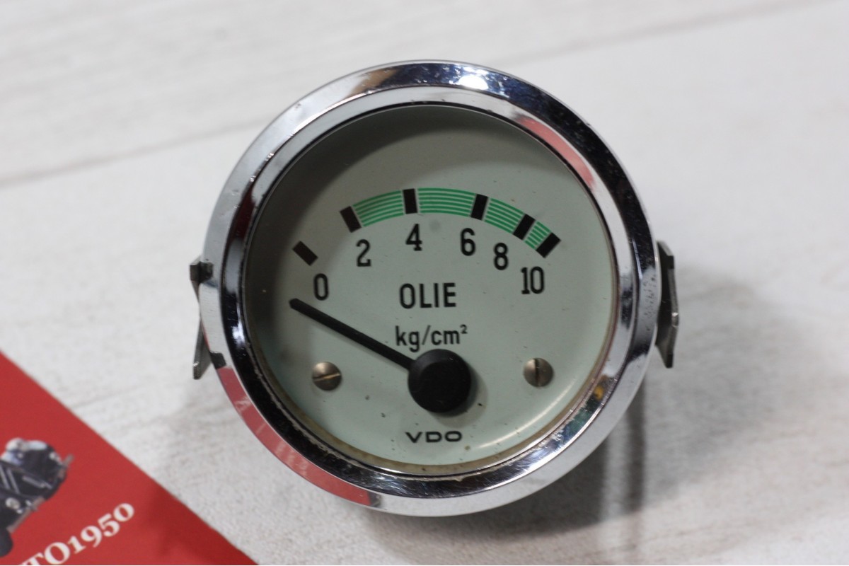 MANO DE PRESSION D'HUILE 24V VDO 350.451...CAMIONS TRACTEURS voir descriptif