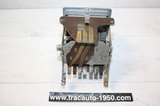 COMMANDE DE VITESSE AUTOMATIQUE A TOUCHES JAEGER 070527...RENAULT DAUPHINE R8