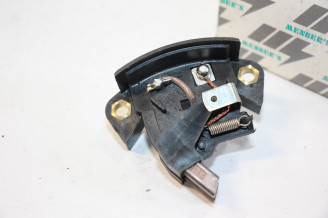 PORTE BALAIS PARIS RHONE 95.788U POUR ALTERNATEUR 12V...104 204 304...