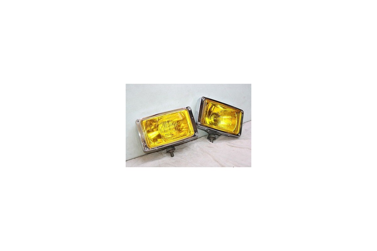 PAIRE DE FEUX ADDITIONNELS AUTEROCHE... SIMCA RALLYE RENAULT R8 GOR...