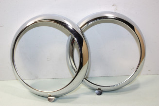 PAIRE DE CERCLAGES DE PHARES SEV MARCHAL 7637 D/150mm...RENAULT 4CV R8 voir descriptif