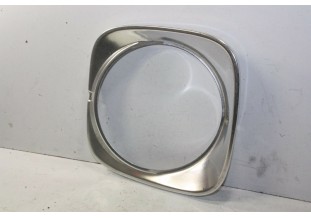 CERCLAGE DE PHARE DROIT/GAUCHE...POUR RENAULT R16 R10