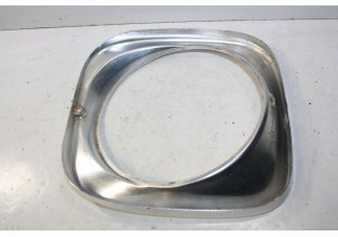 CERCLAGE DE PHARE DROIT/GAUCHE...POUR RENAULT R16 R10