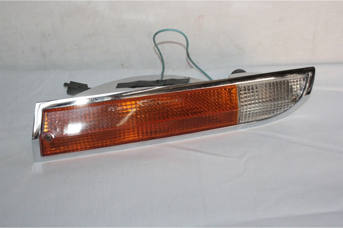 FEU AVANT COTE GAUCHE SEIMA 426...PEUGEOT 504 - Tracauto1950