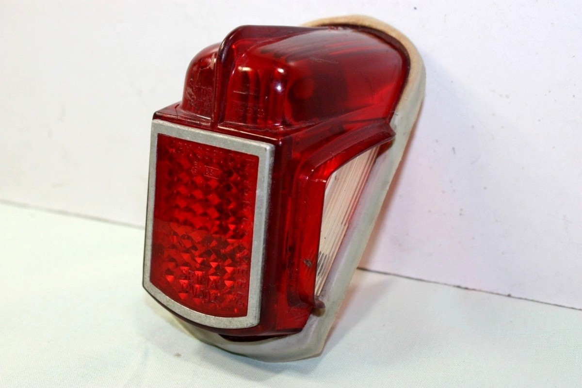 FEU AR GAUCHE SEIMA 593...CITROEN 2CV AZ AZAM 1964/1970 - Tracauto1950