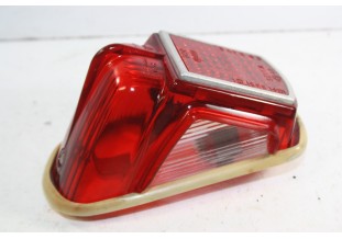 FEU AR DROIT AVEC ECLAIREUR DE PLAQUE SEIMA 593D...CITROEN 2CV AZ 1964/1970